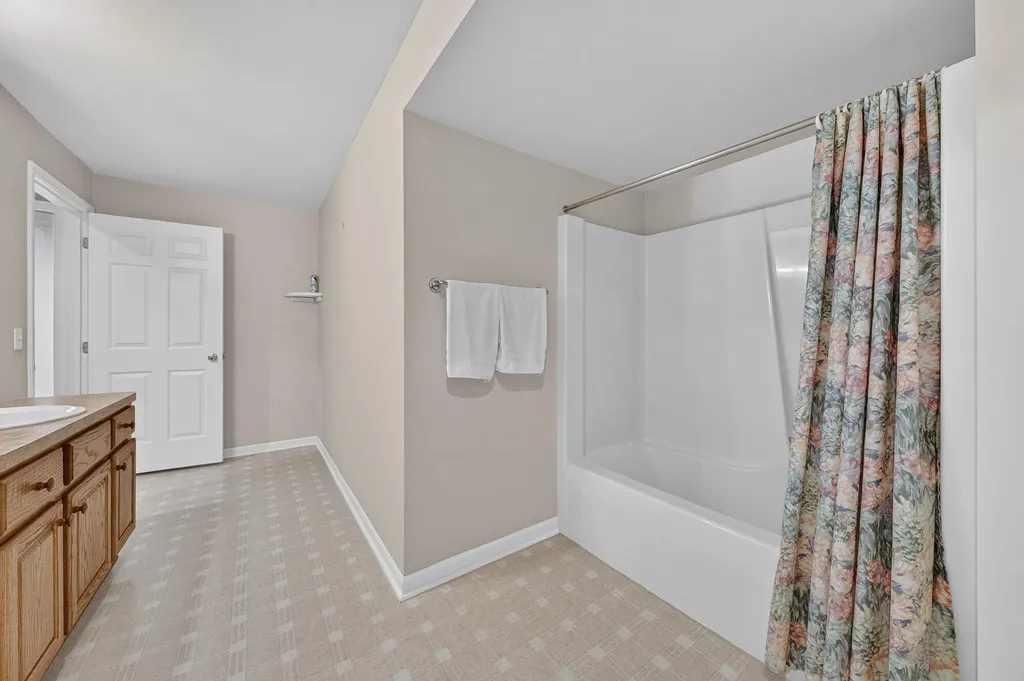1718 Big Timber Court NE Grand Rapids City MI 49505