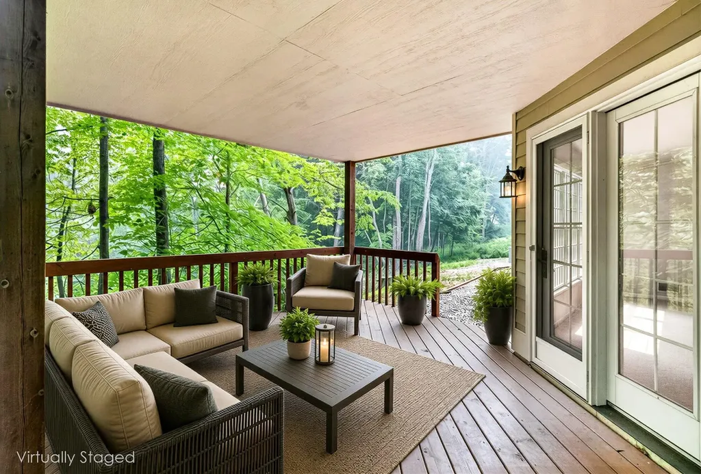 1718 Big Timber Court NE Grand Rapids City MI 49505