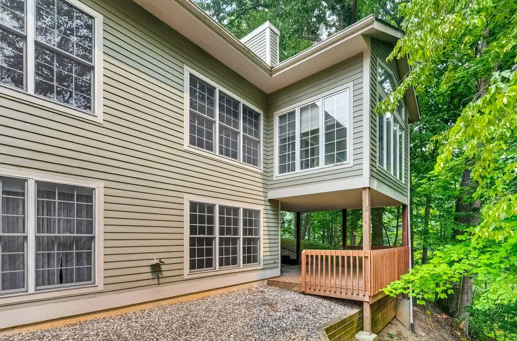1718 Big Timber Court NE Grand Rapids City MI 49505