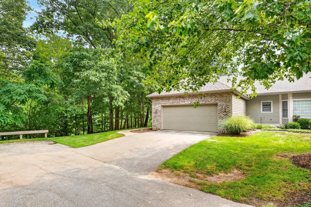 1718 Big Timber Court NE Grand Rapids City MI 49505