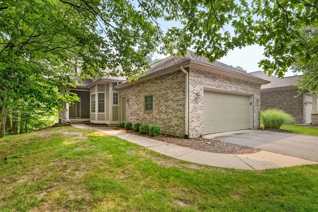 1718 Big Timber Court NE Grand Rapids City MI 49505