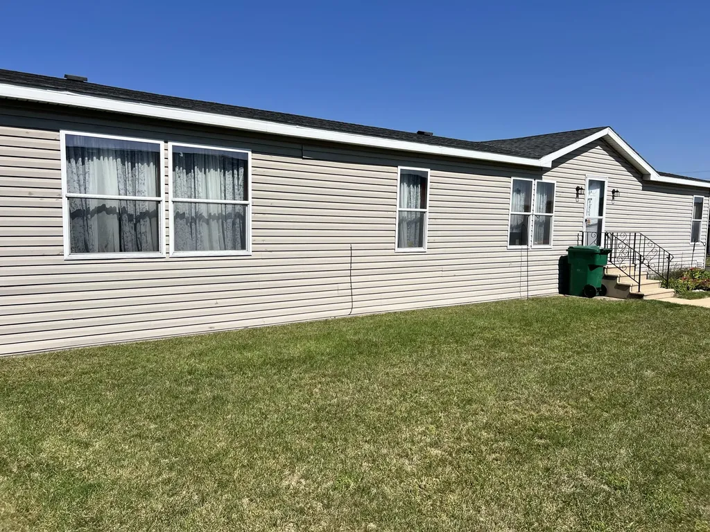 501 N Us 131 Highway #60 White Pigeon Village MI 49099