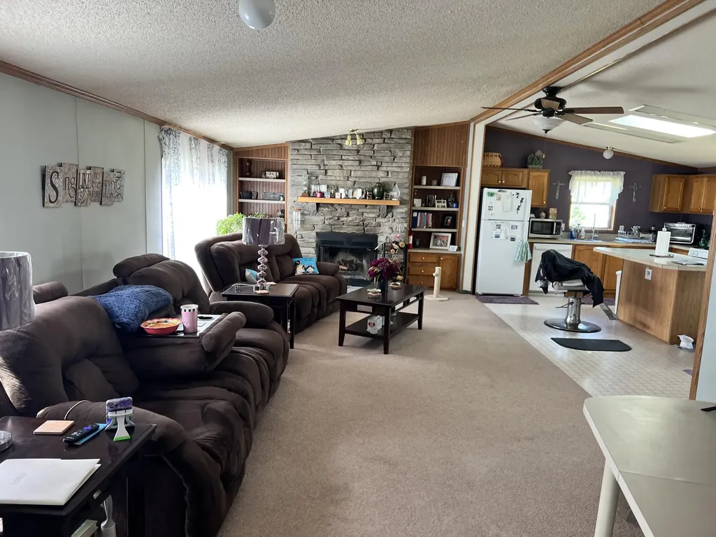 501 N Us 131 Highway #60 White Pigeon Village MI 49099