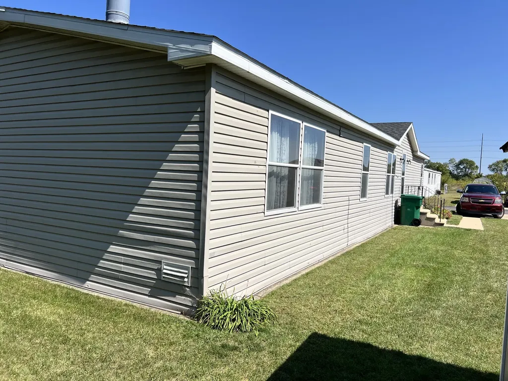501 N Us 131 Highway #60 White Pigeon Village MI 49099