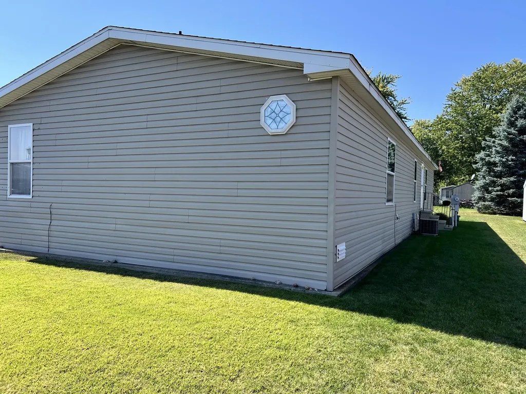 501 N Us 131 Highway #60 White Pigeon Village MI 49099