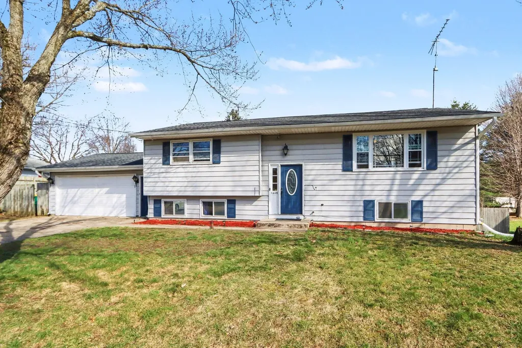 1409 Bacon Avenue Portage City MI 49002