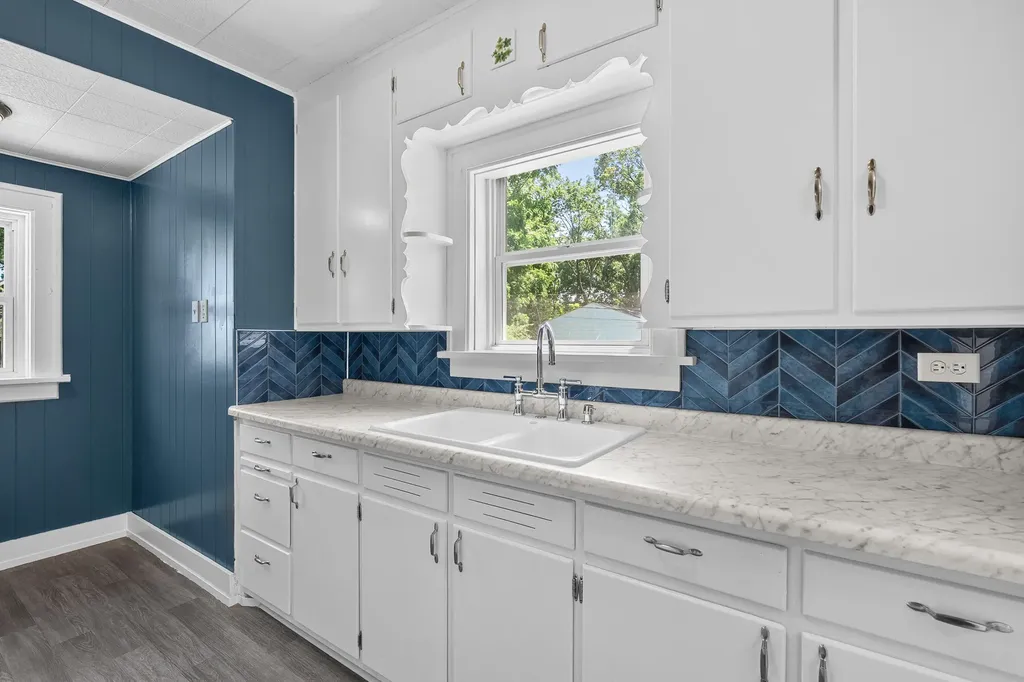 132 & 130 Gilkison Avenue Kalamazoo Charter Township MI 49006