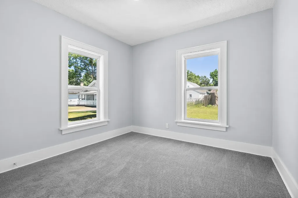 132 & 130 Gilkison Avenue Kalamazoo Charter Township MI 49006