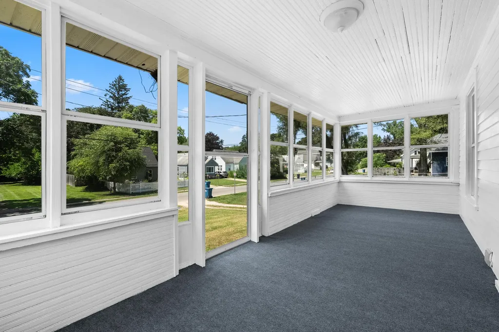 132 & 130 Gilkison Avenue Kalamazoo Charter Township MI 49006