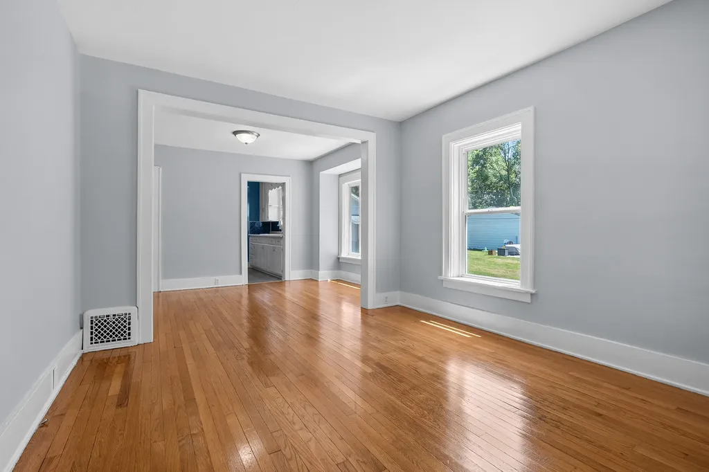 132 & 130 Gilkison Avenue Kalamazoo Charter Township MI 49006