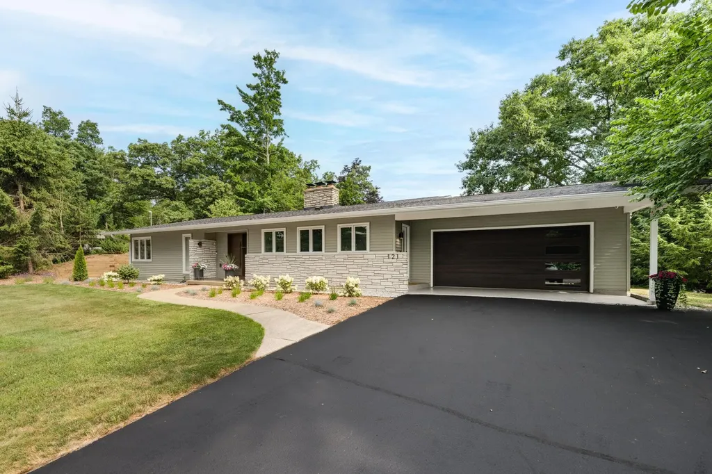 121 S Lake Doster Drive Gun Plain Township MI 49080