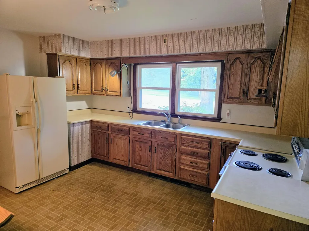 1995 E G Avenue Cooper Charter Township MI 49004