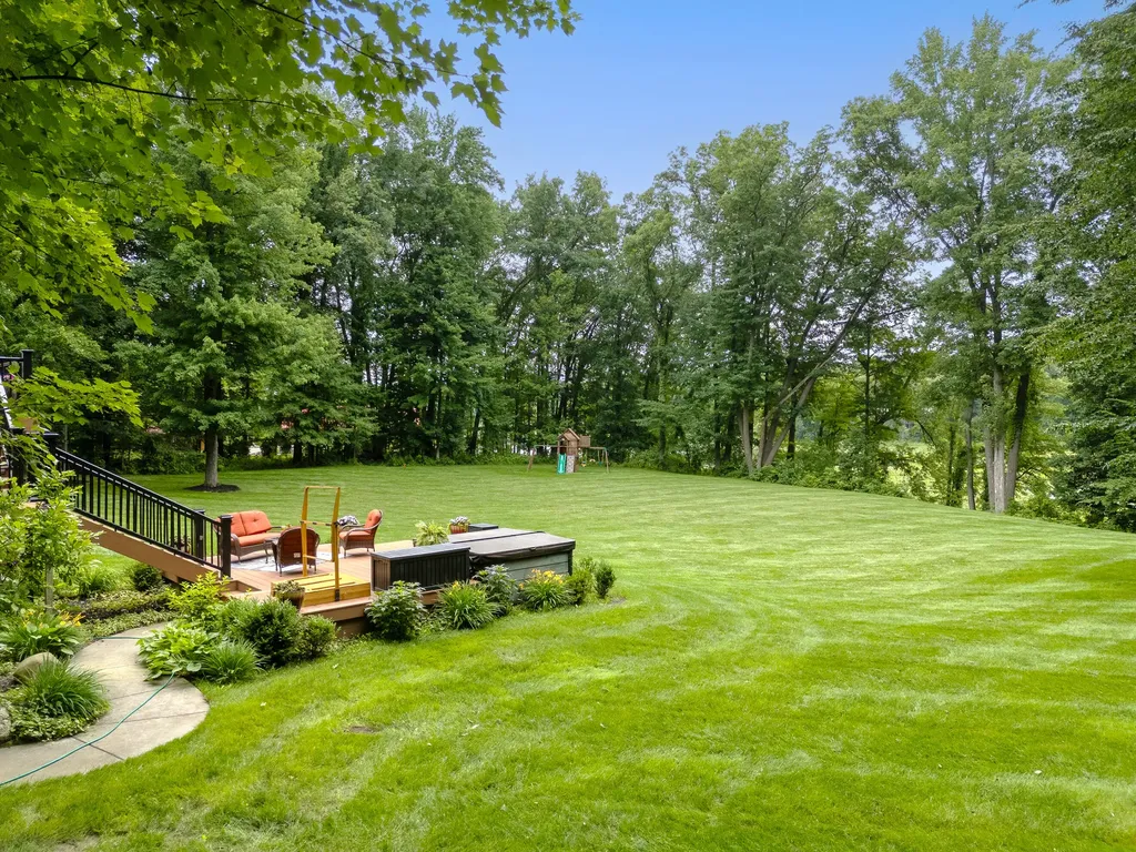 554 Bailey Lake Drive NE Vergennes Township MI 49331