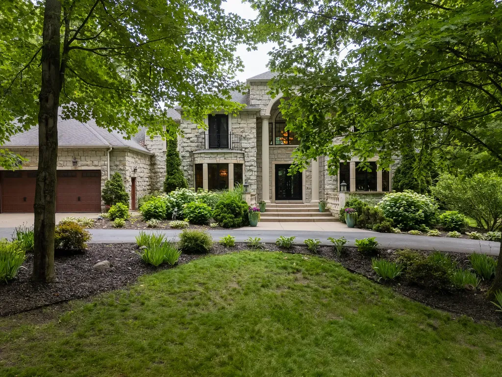 554 Bailey Lake Drive NE Vergennes Township MI 49331