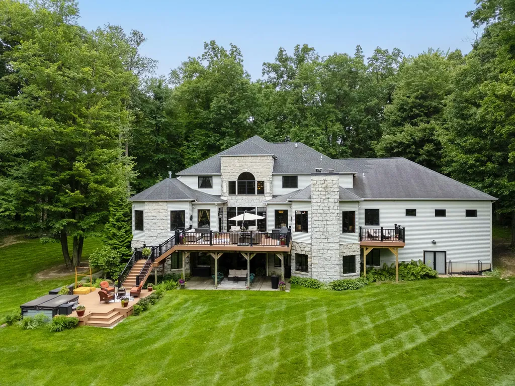 554 Bailey Lake Drive NE Vergennes Township MI 49331