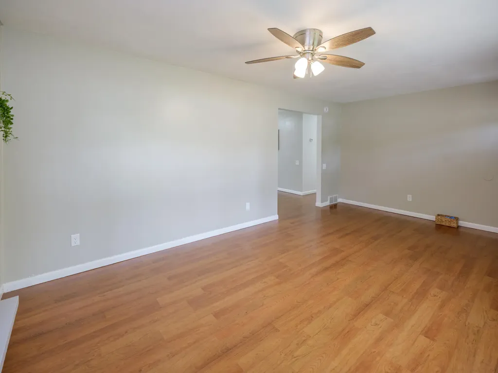 22977 Grandeur Avenue Mattawan Village MI 49071