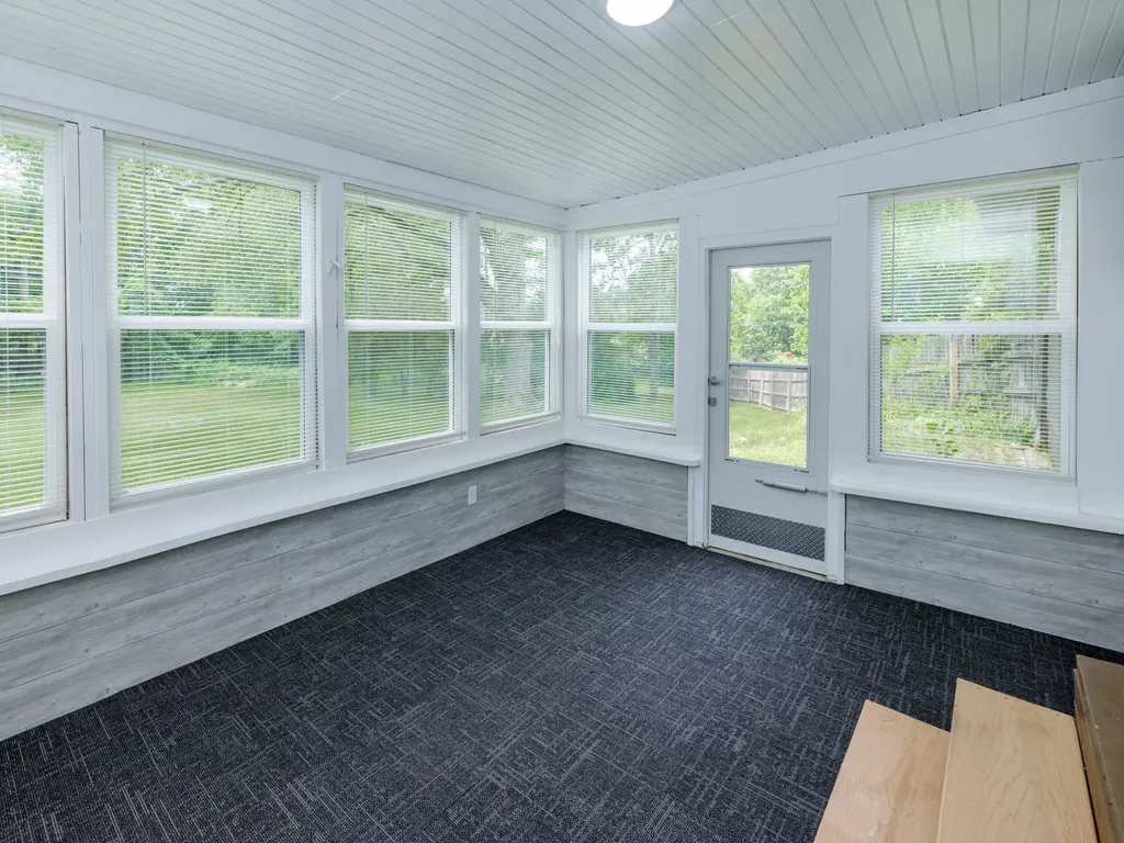22977 Grandeur Avenue Mattawan Village MI 49071