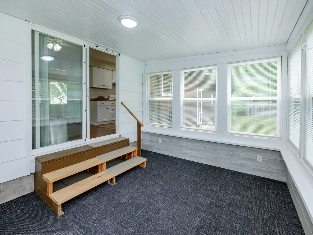 22977 Grandeur Avenue Mattawan Village MI 49071