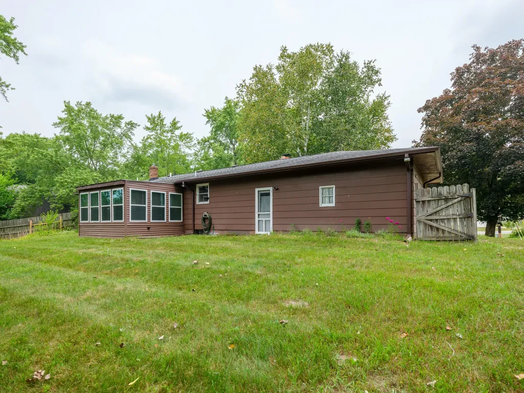 22977 Grandeur Avenue Mattawan Village MI 49071