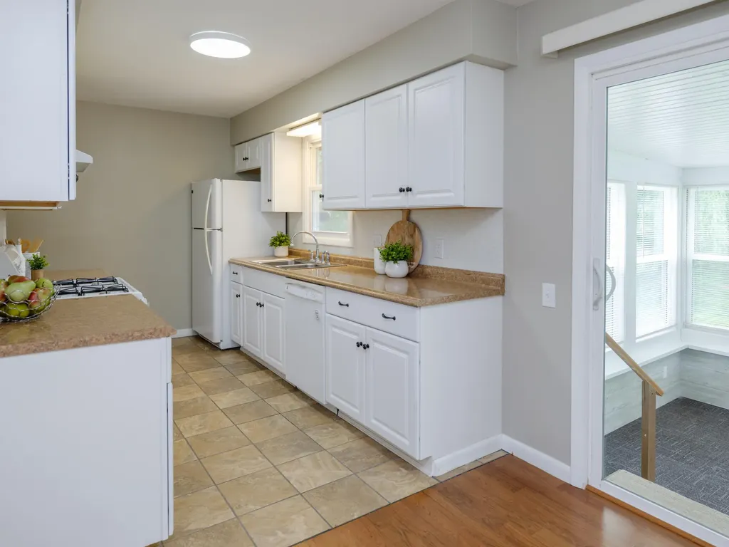 22977 Grandeur Avenue Mattawan Village MI 49071