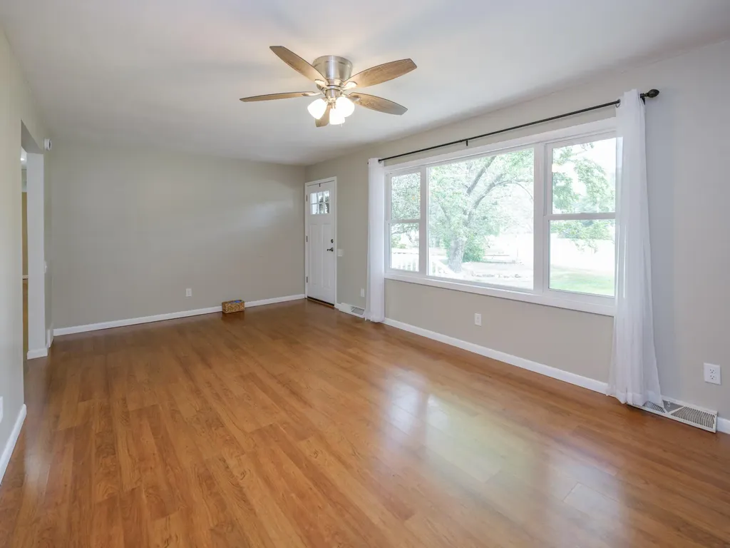 22977 Grandeur Avenue Mattawan Village MI 49071