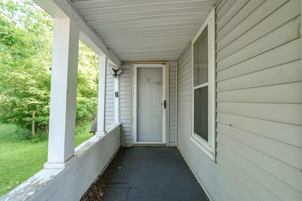 611 Hoek Alley Kalamazoo City MI 49001