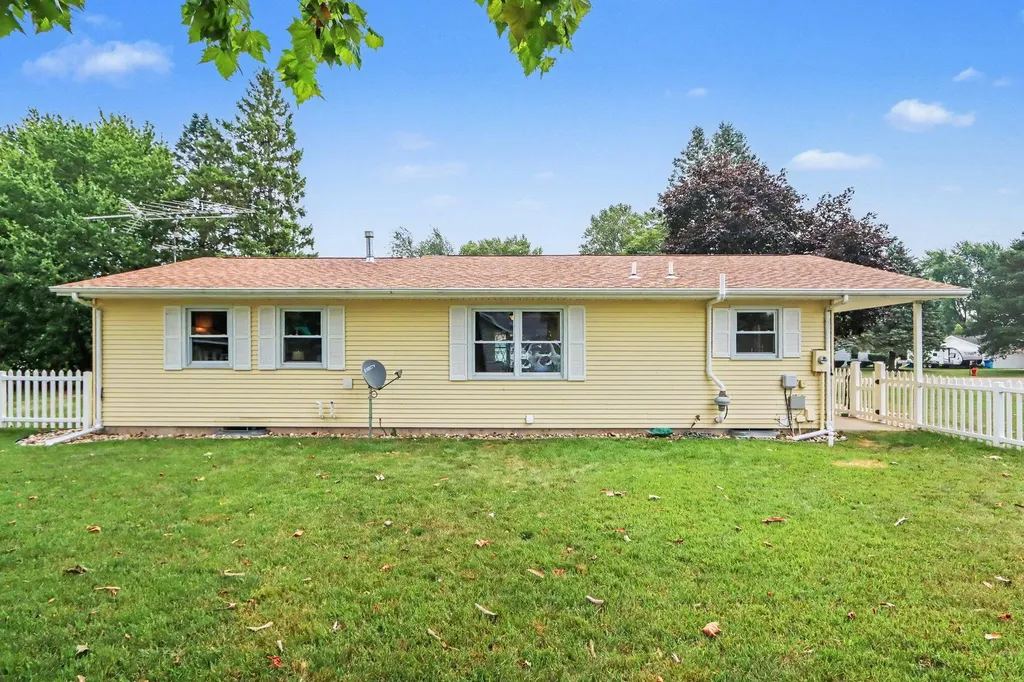 56848 Bow Drive Lockport Township MI 49093