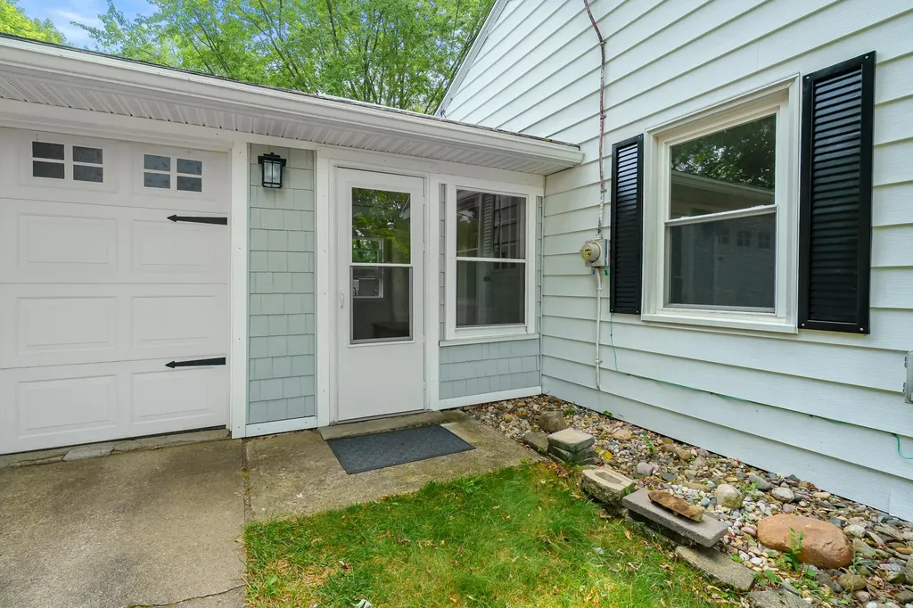 3908 Jennings Drive Comstock Charter Township MI 49048