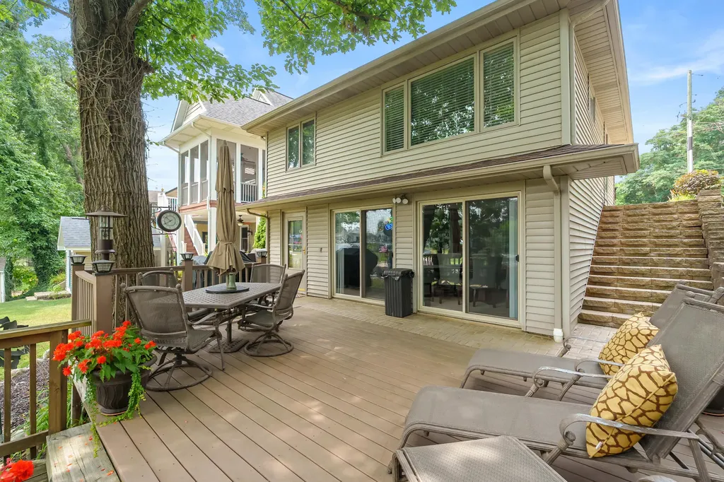 92709 Gravel Lake Drive Porter Township MI 49065