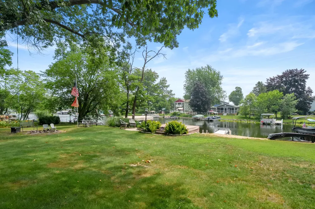 92709 Gravel Lake Drive Porter Township MI 49065
