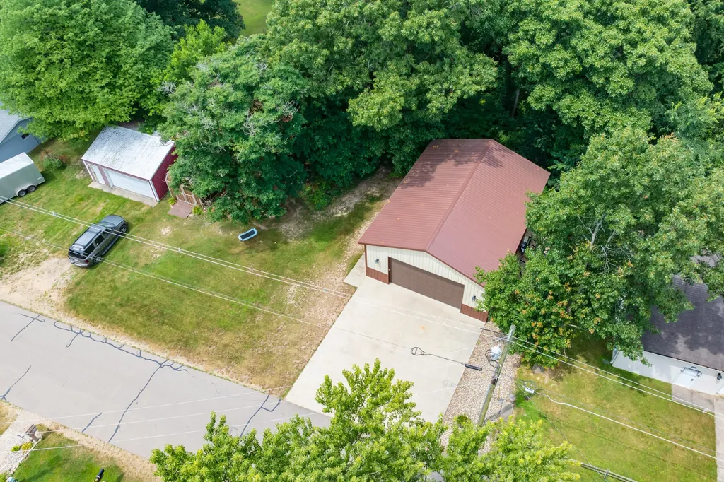 92709 Gravel Lake Drive Porter Township MI 49065