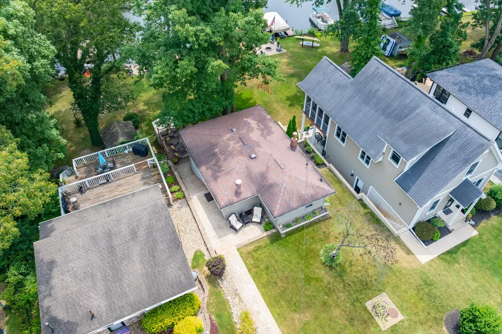 92709 Gravel Lake Drive Porter Township MI 49065