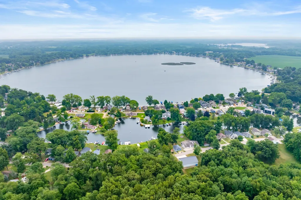 92709 Gravel Lake Drive Porter Township MI 49065