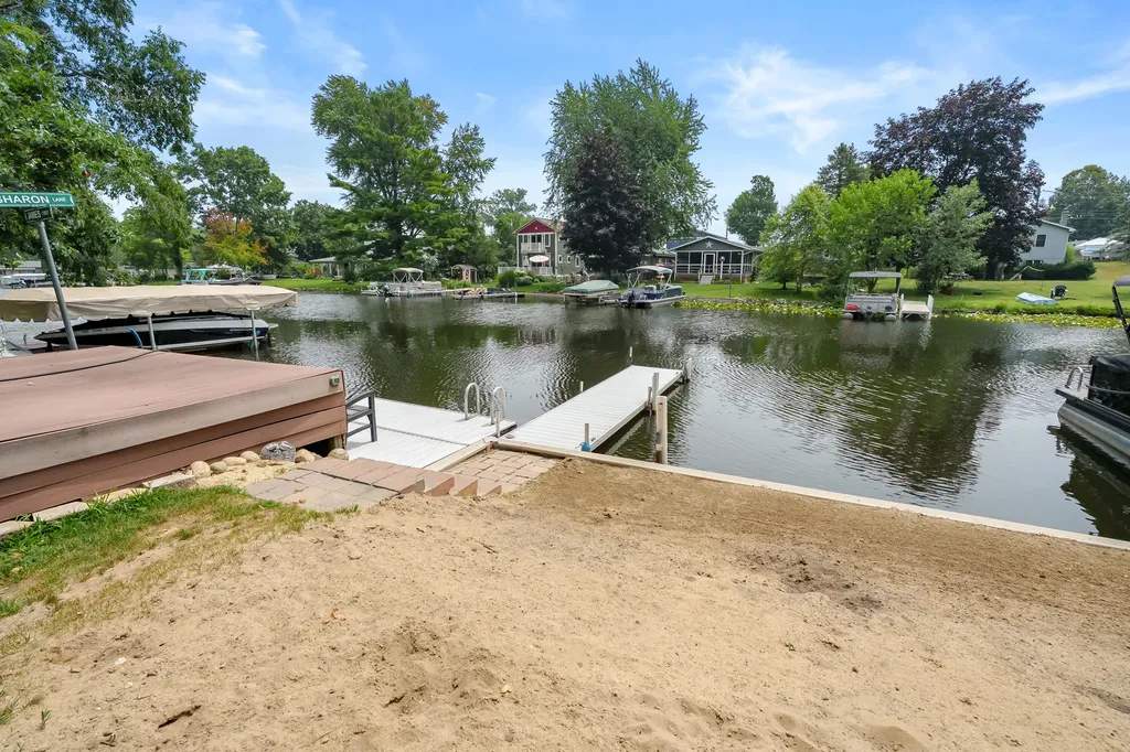 92709 Gravel Lake Drive Porter Township MI 49065