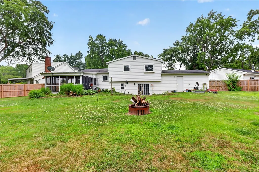 1408 Regina Avenue Portage City MI 49024