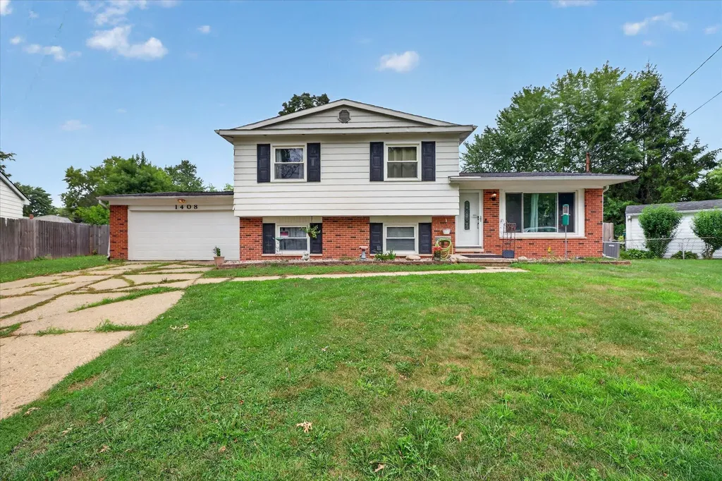 1408 Regina Avenue Portage City MI 49024