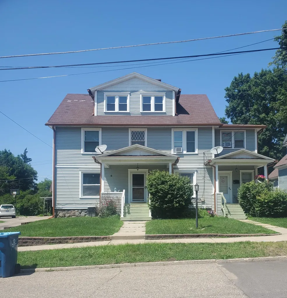 75-77 Woolnough Avenue Battle Creek City MI 49015