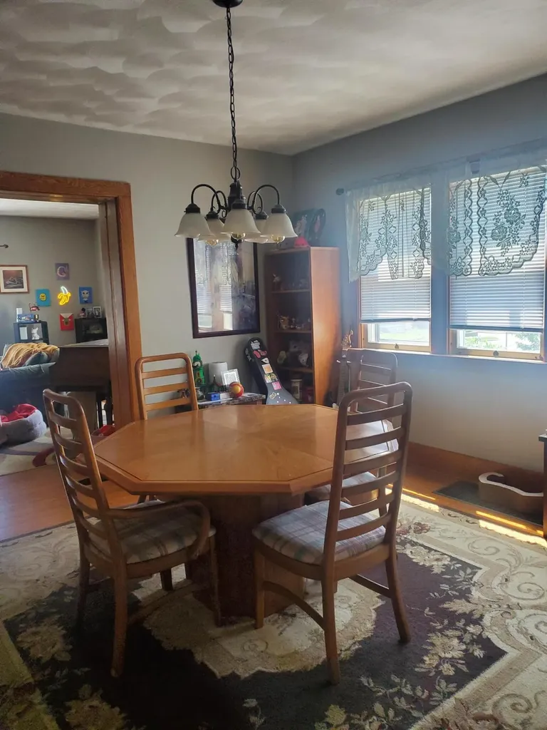 75-77 Woolnough Avenue Battle Creek City MI 49015