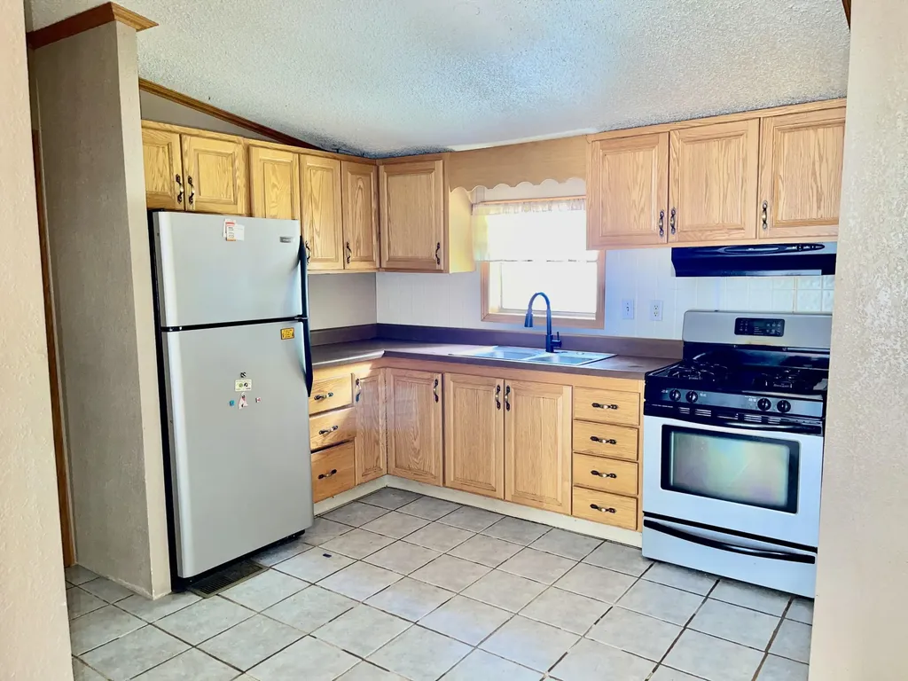 13830 Riverside Drive Constantine Township MI 49042