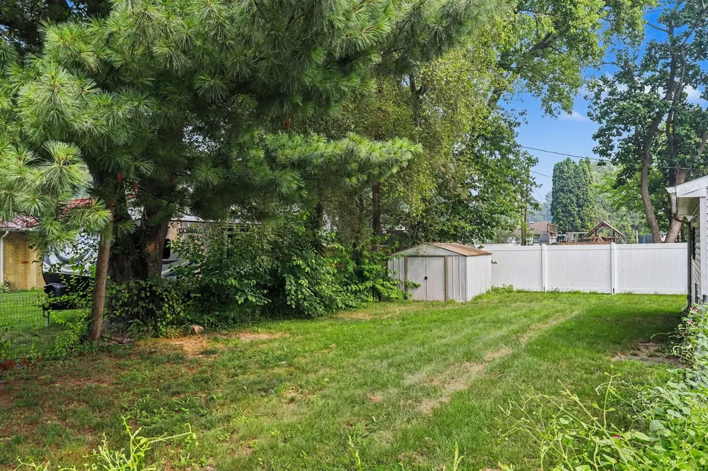 900 Jefferson Street Three Rivers City MI 49093