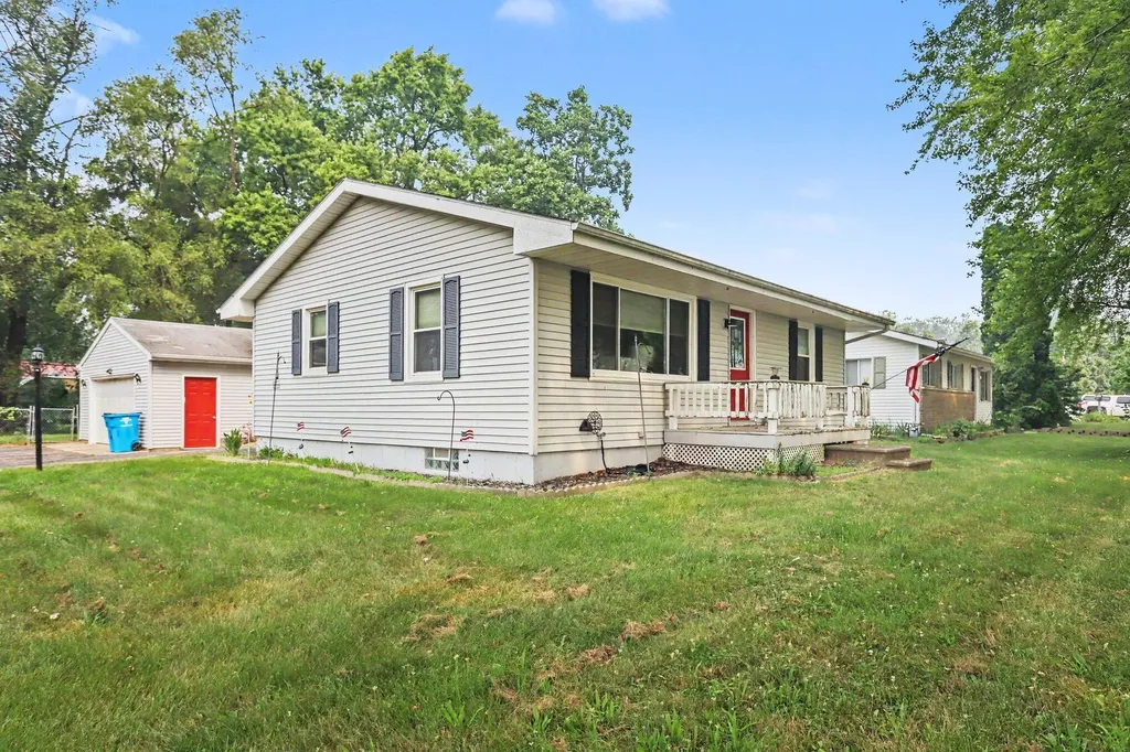 900 Jefferson Street Three Rivers City MI 49093