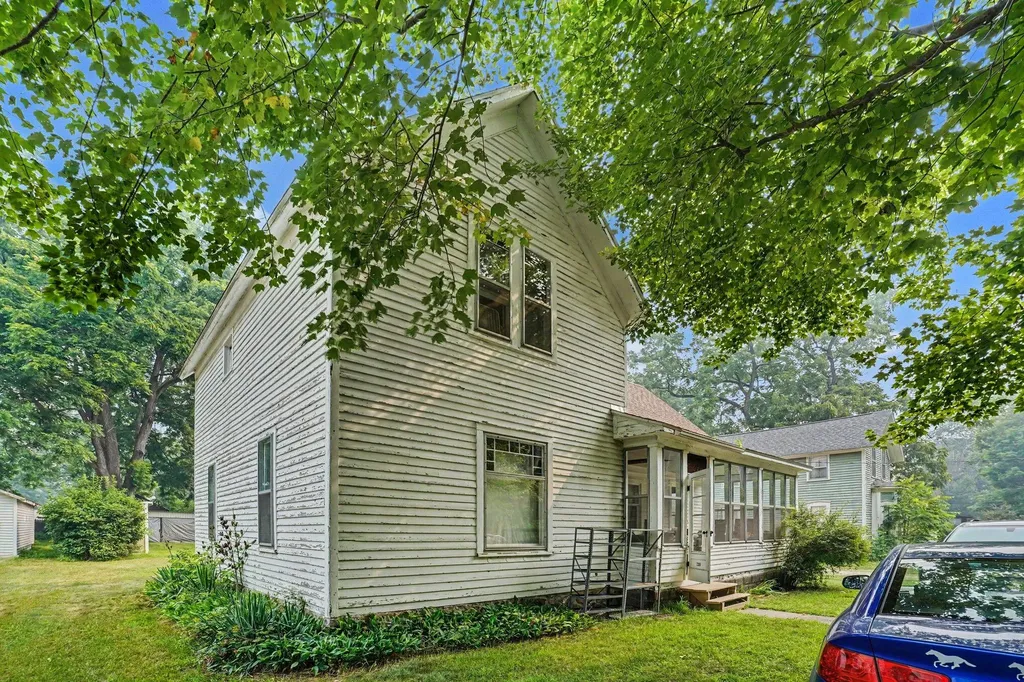 220 Cora Street Allegan City MI 49010