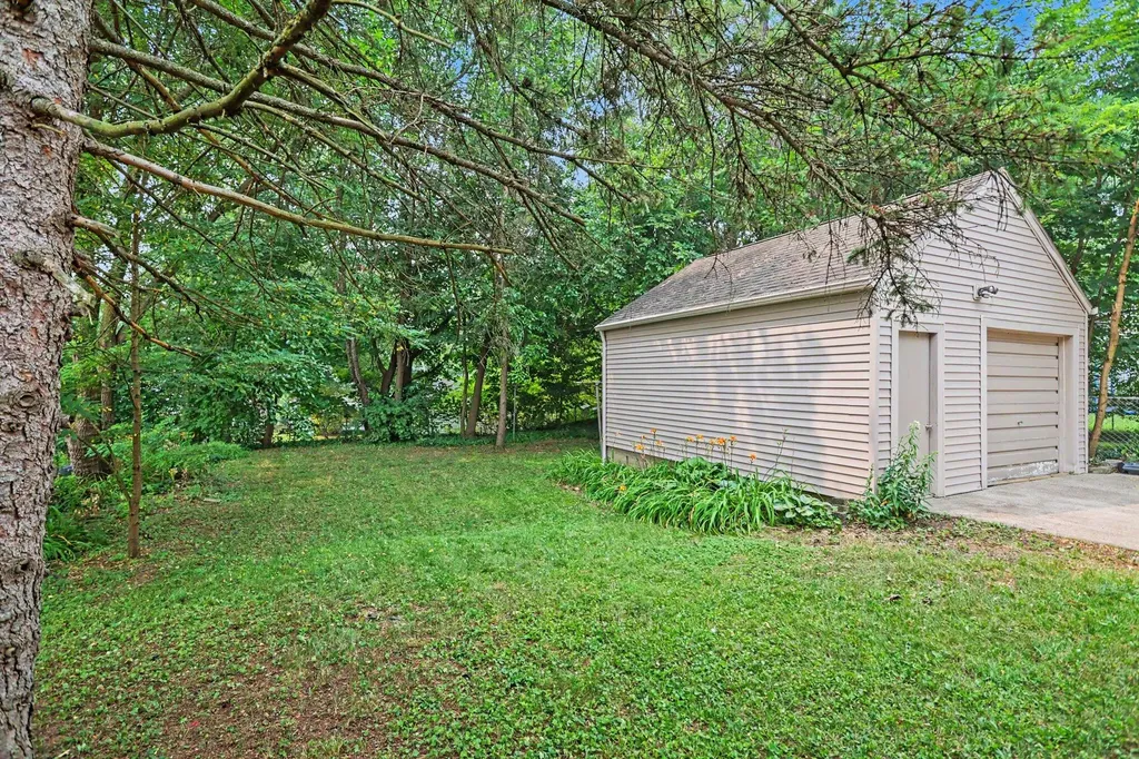 428 Pleasantview Drive Battle Creek City MI 49017