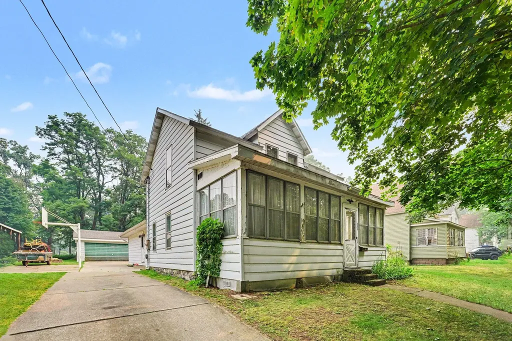 236 Cora Street Allegan City MI 49010