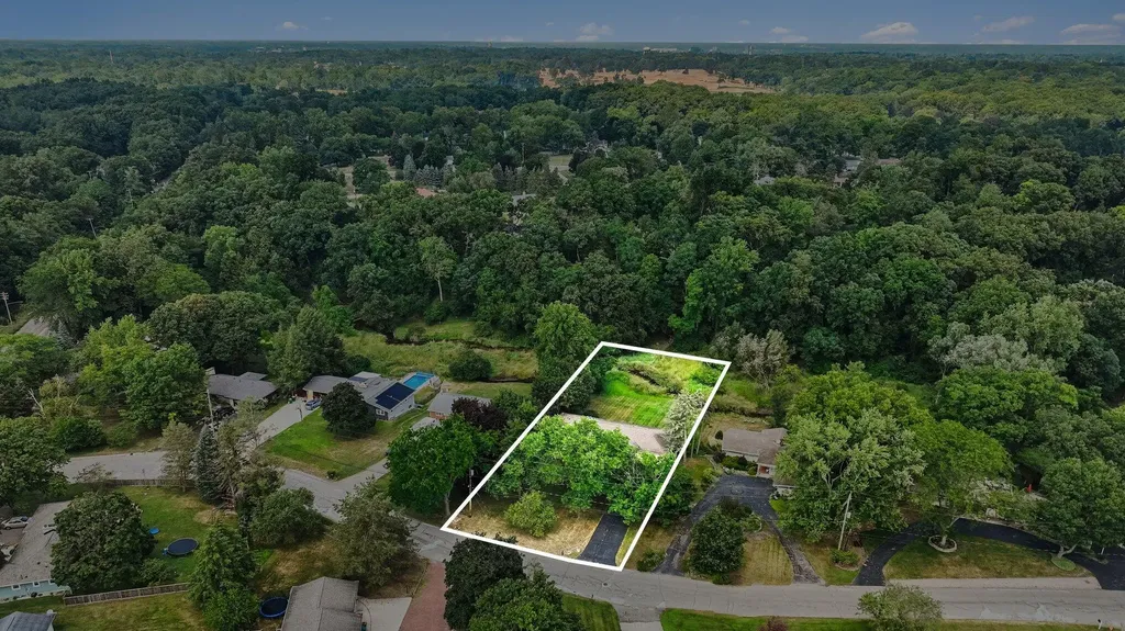 1926 Greenbriar Drive Portage City MI 49024