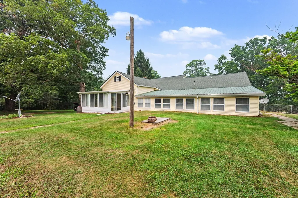 1268 117th Avenue Watson Township MI 49070