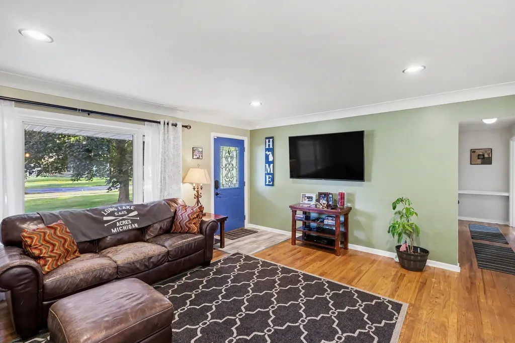 1025 Clausen Avenue Three Rivers City MI 49093