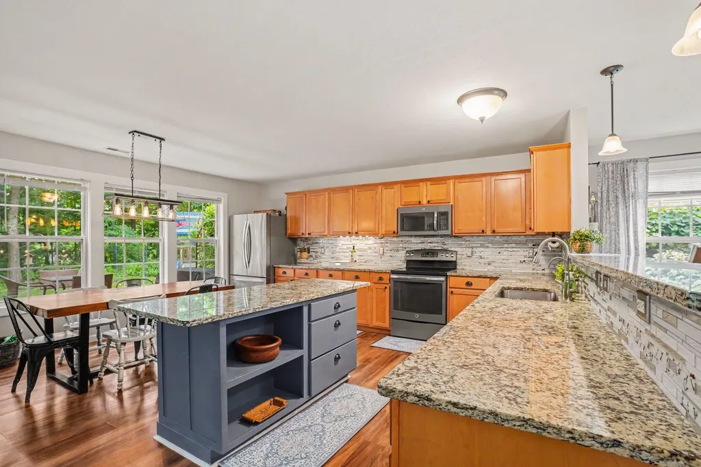 656 Cliffwood Avenue Portage City MI 49002
