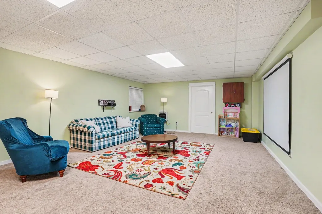 656 Cliffwood Avenue Portage City MI 49002