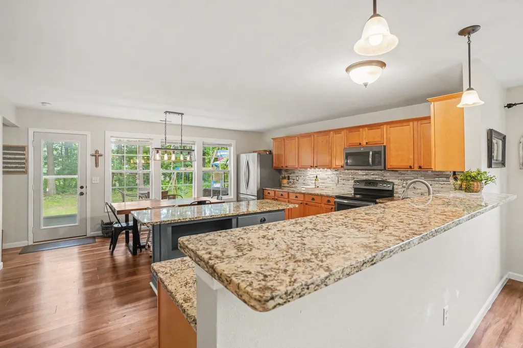 656 Cliffwood Avenue Portage City MI 49002